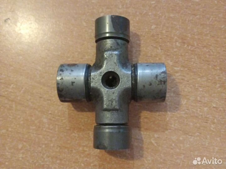 Крестовина Walterscheid 1367701 amazone