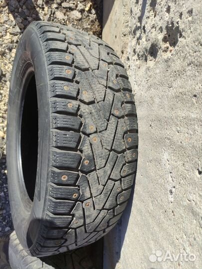 Pirelli Ice Zero 215/65 R16 102T