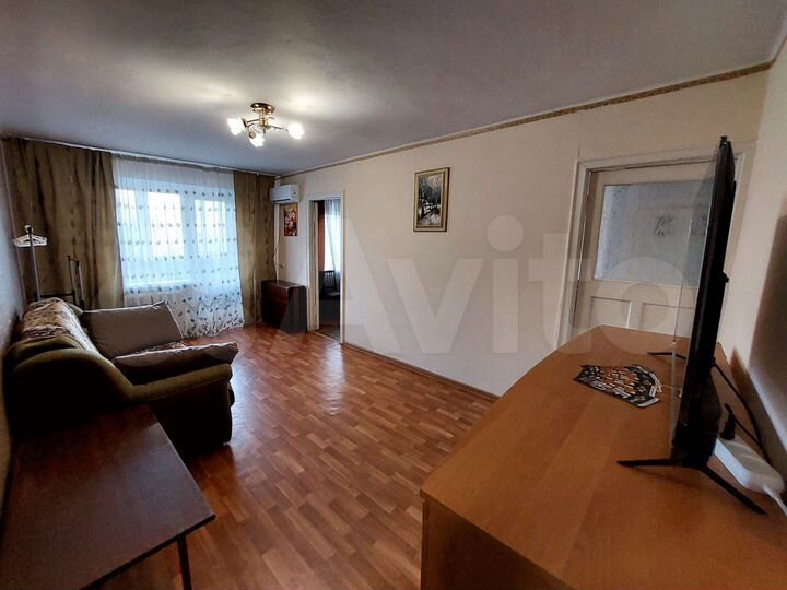 3-к. квартира, 57 м², 2/4 эт.