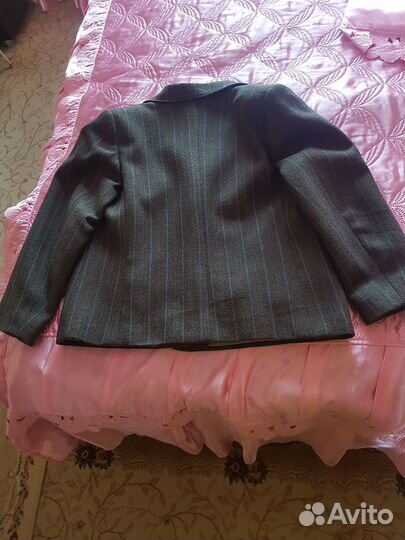 Костюм женский с юбкой