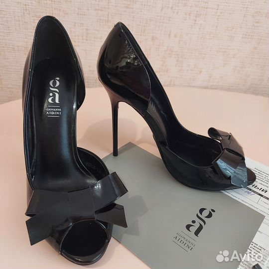 Босоножки женские