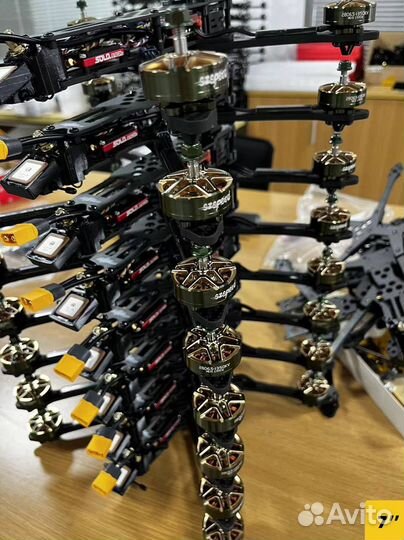 Квадpoкоптep FPV Пиранья 7 и 10 дюймов