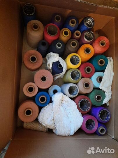 Нитки швейные бабины