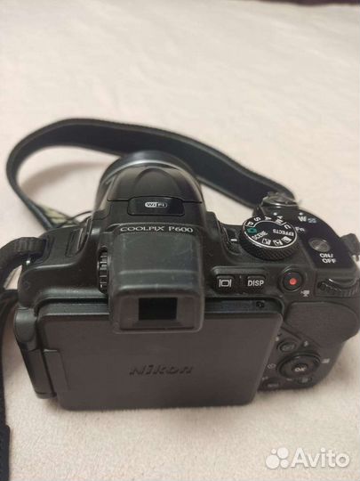 Зеркальный фотоаппарат Nikon coolpic P600