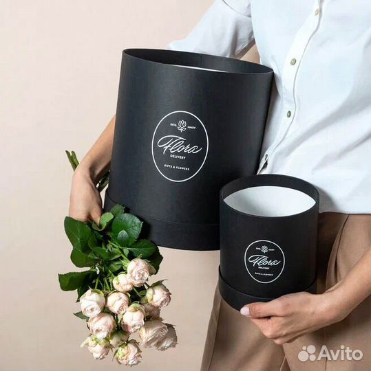 Шляпная коробка на заказ с лого