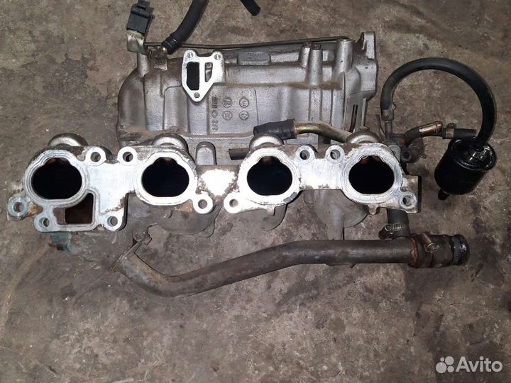 Впускной коллектор nissan primera p11