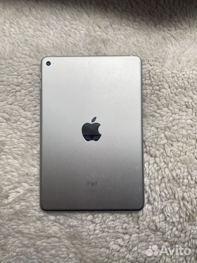 iPad mini 4