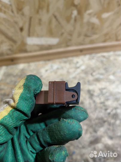 Кнопка открытия багажника Ауди А6 С6 4F0959831