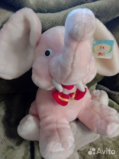 Плюшевая игрушка собака