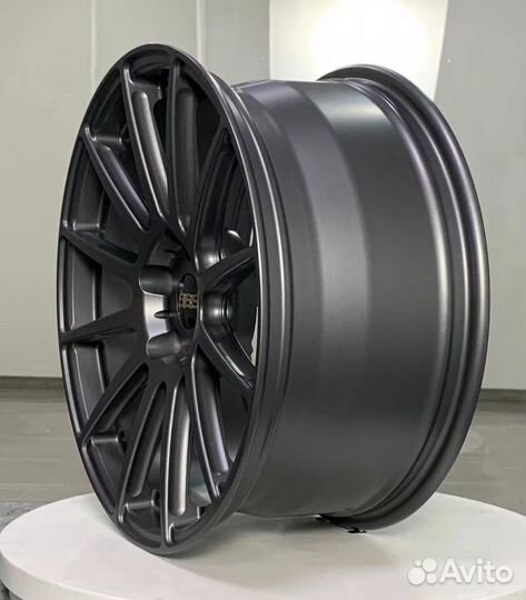 Кованные диски r20 Golf R Octavia rs3 rs4 leon