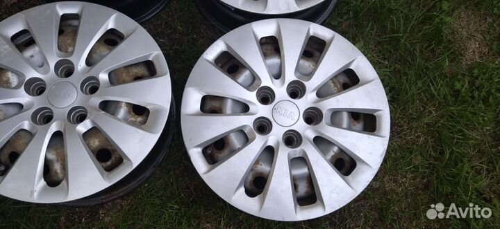 Диски r16 с колпаками на KIA ceed