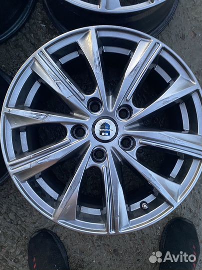 Продаются диски