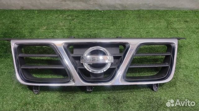 Решетка радиатора Nissan X-Trail T30 2003