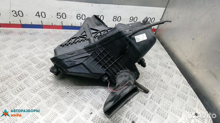 Корпус воздушного фильтра Audi Q5 8R 2011