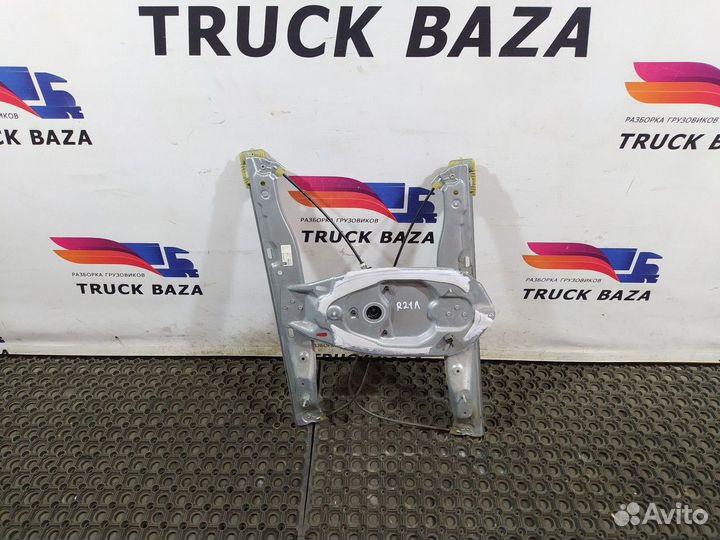 Стеклоподъемник левый Renault T