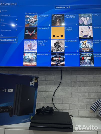 Sony PS4 pro + 2 джоя + игры