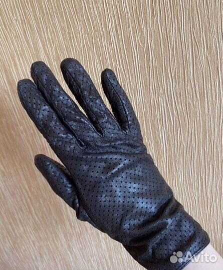 Перчатки женские разные