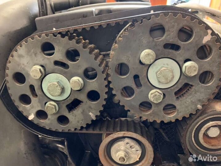 Двигатель volkswagen touran 2.0 TDI BKD