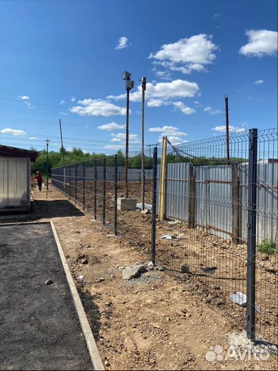 Забор металлический