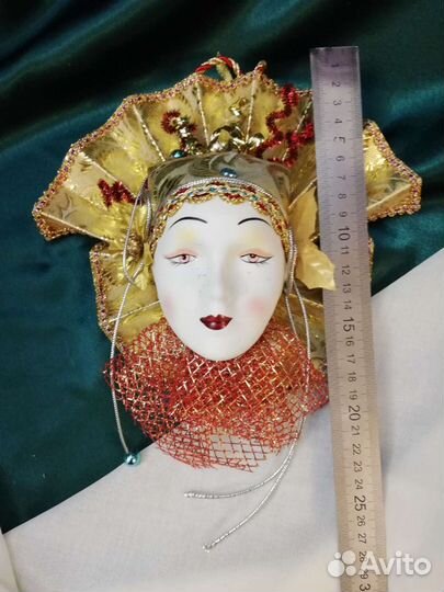 Венецианская маска