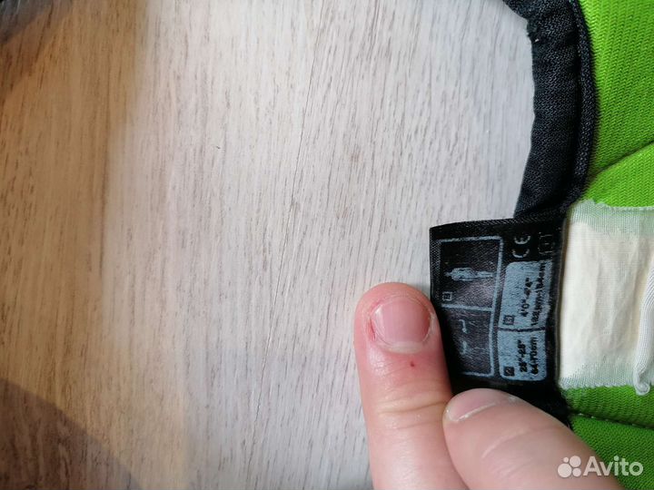 Нагрудник хоккейный reebok