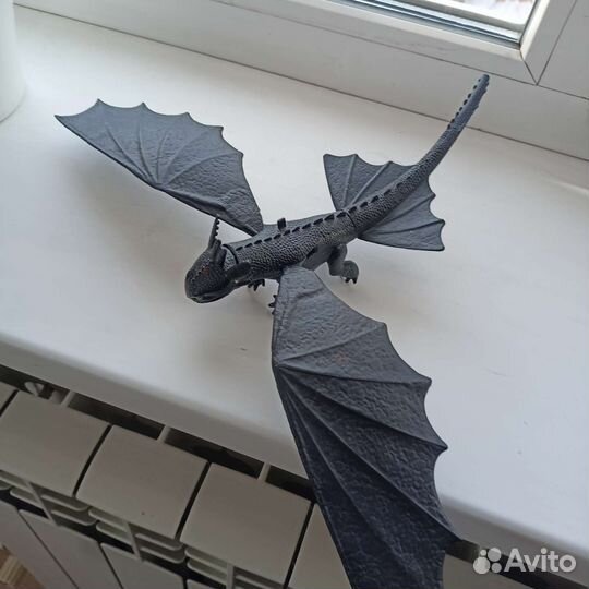 Игрушка дракон беззубик