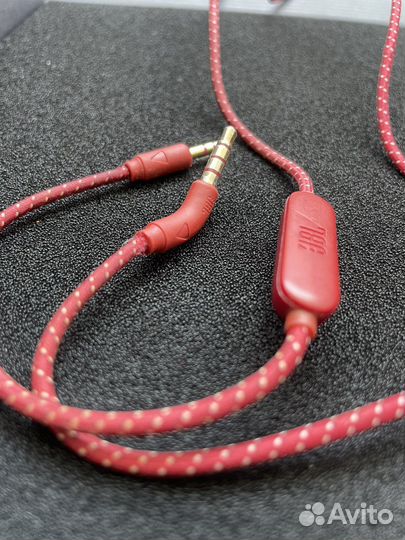 Наушники JBL live 500bt