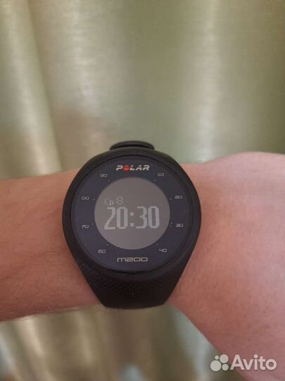 Спортивные часы Polar M200
