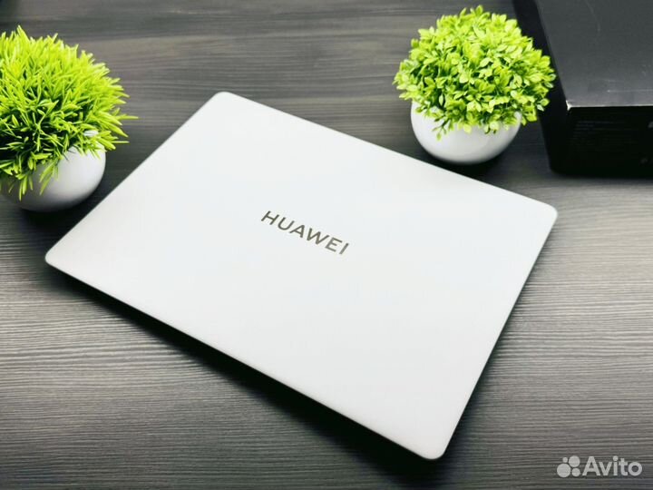 Huawei MateBook X Pro 2024 16/1Tb 14.2