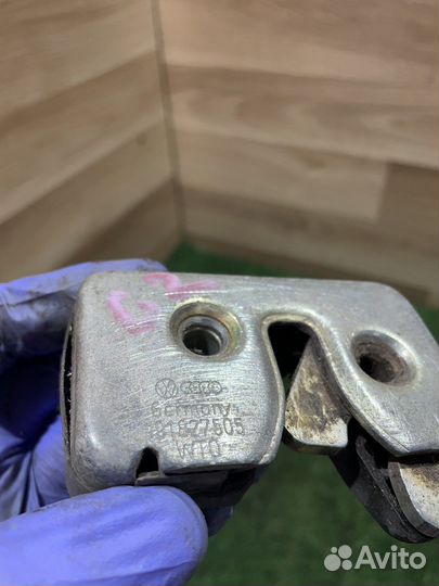 Замок багажника Volkswagen Golf2