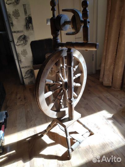 Прялка деревянная старинная