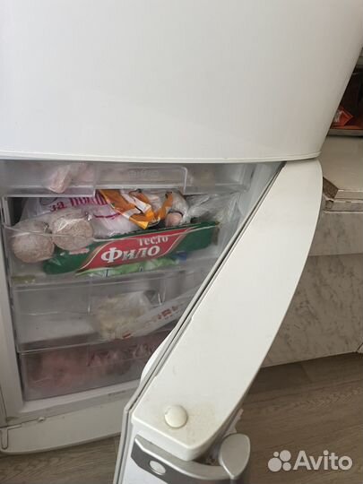 Продам холодильник