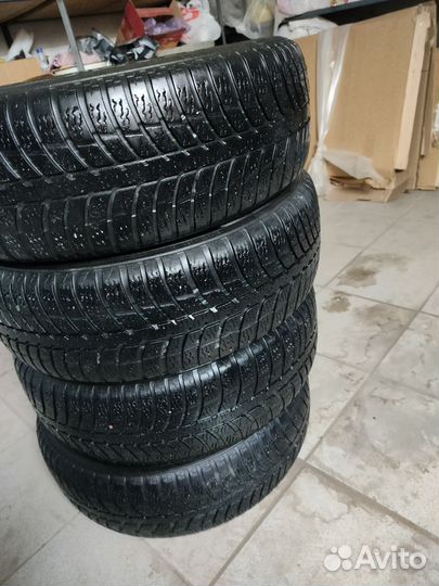 Kumho I'Zen KW23 185/60 R15 88T