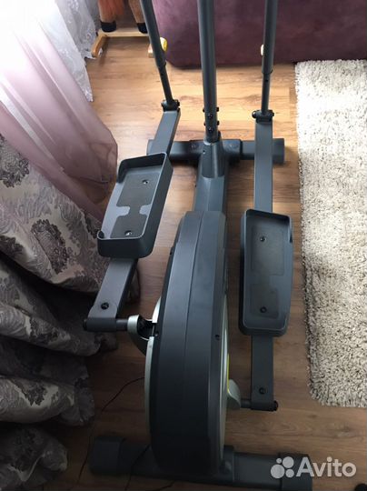 Эллиптический тренажер torneo Exa Motion