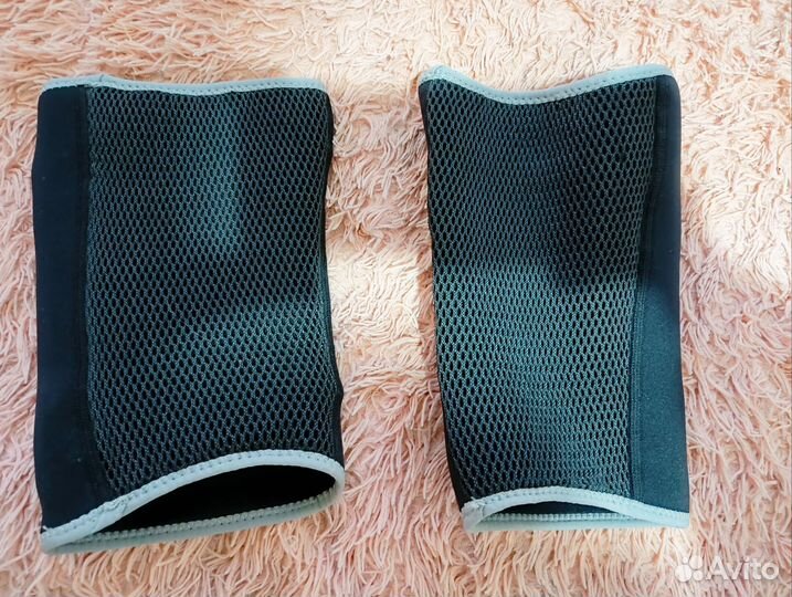 Наколенники для волейбола Demix