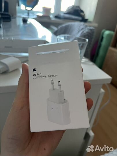 Сетевой адаптер Apple USB C20Вт
