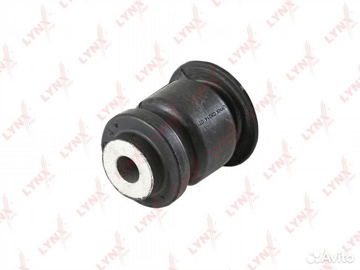 Сайлентблок переднего рычага подвески перед прав/л