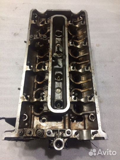 BMW E53 X5 4.6 IS M62 головка блока левая 7512606