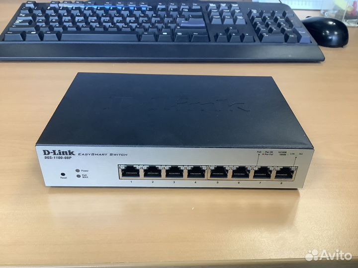 D-Link DSG-1100-08P