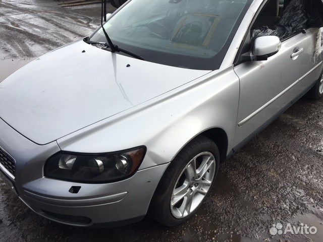 Разбор на запчасти Volvo S40 2004