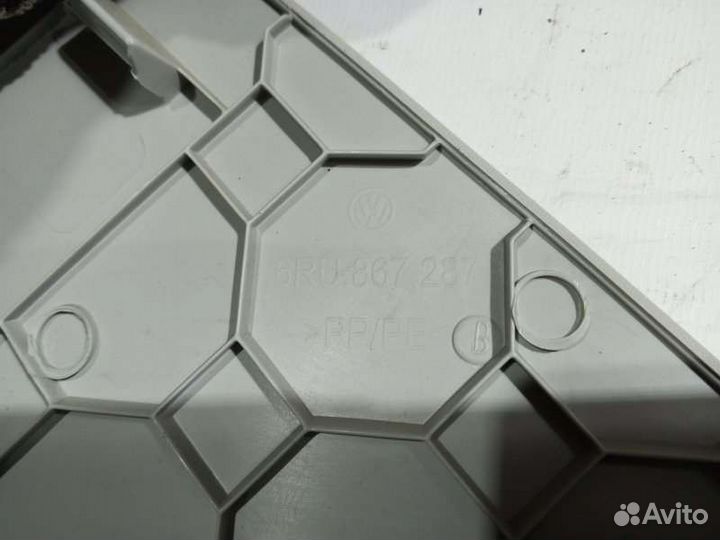 Обшивка стойки задняя Volkswagen Polo седан 1.6