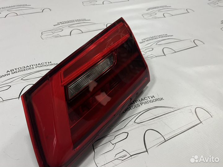 Правый фонарь в крышку багажника BMW G30 дорестайл
