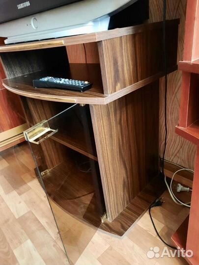 Тумба под телевизор