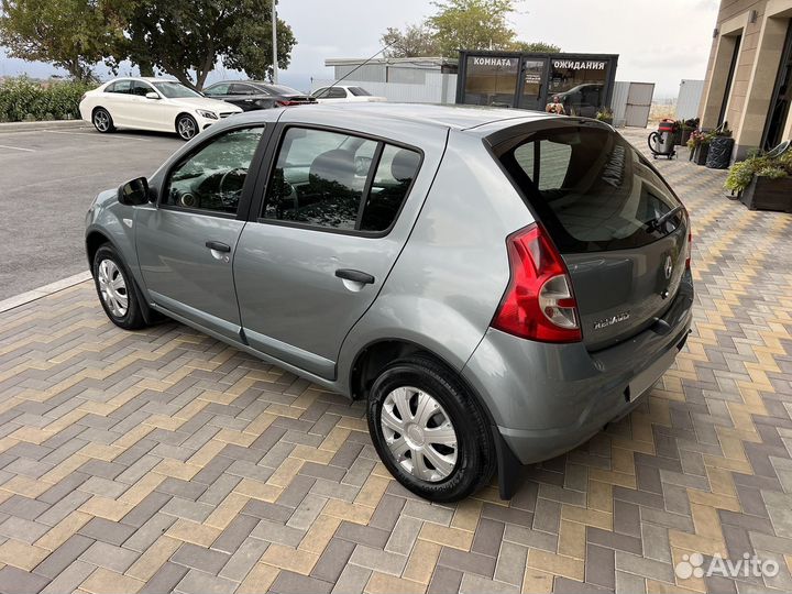 Renault Sandero, 2010