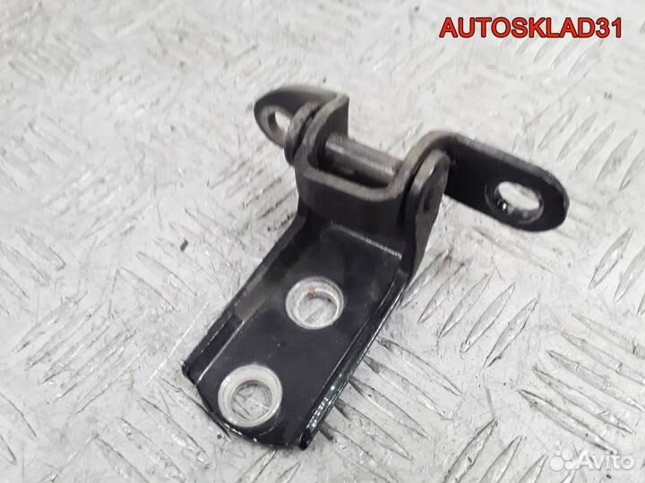 Петля двери передней правой верхняя Toyota Corolla