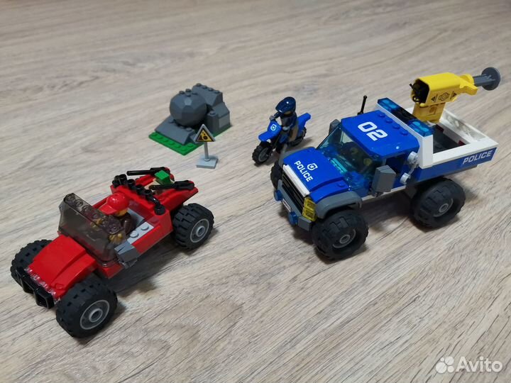 Lego City 60172 Погоня по грунтовой дороге