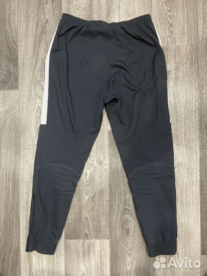 Спортивные штаны Nike dry fit L