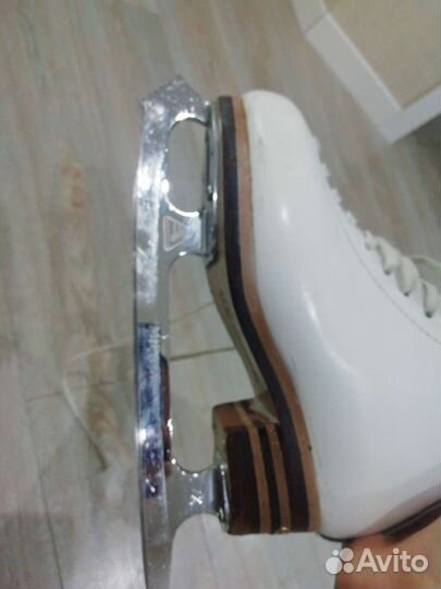 Фигурные коньки jackson elle