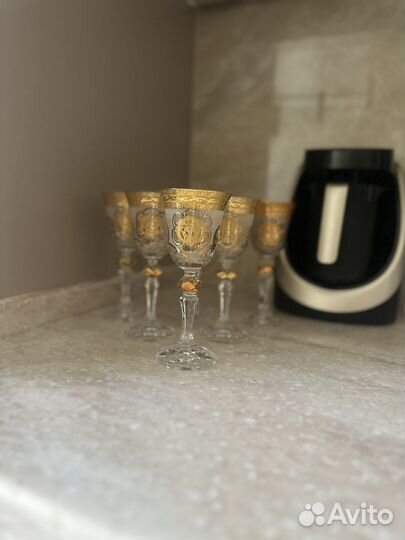 Рюмки на ножке