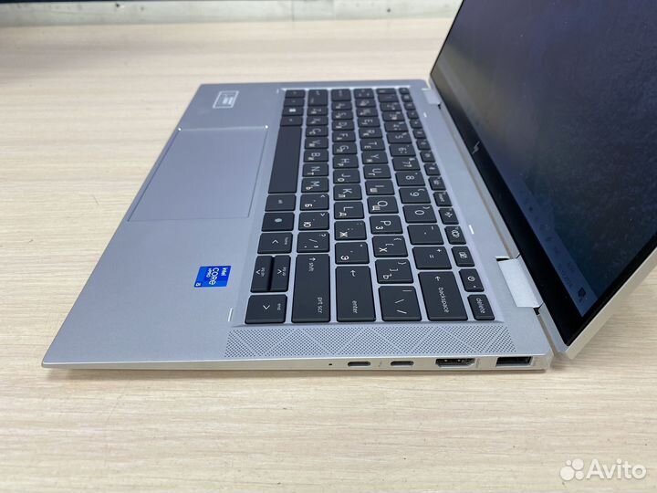 HP EliteBook x360 1030 G8 iris Xe, i5 11gen